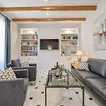 Villa Maria *